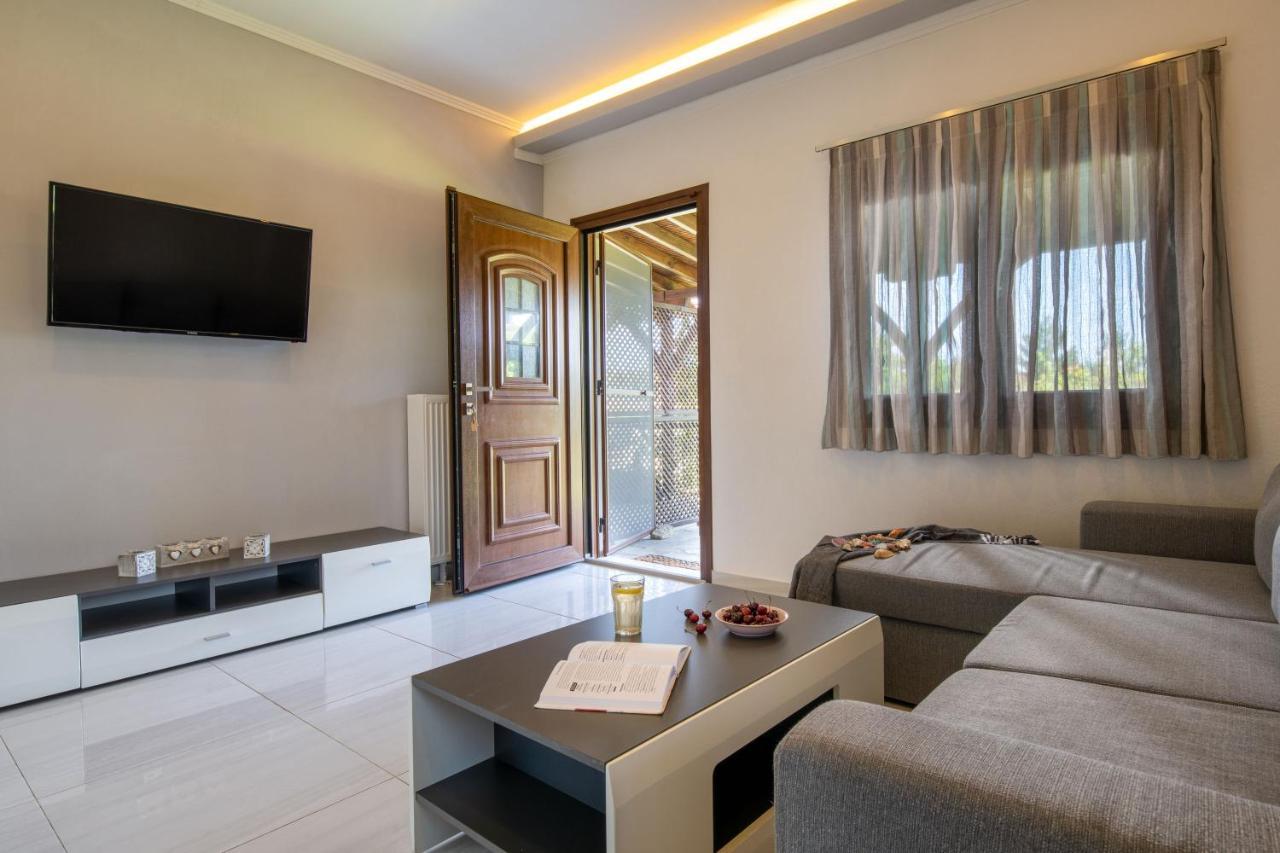 Apartmán Exochiko Kalamitsi Exteriér fotografie